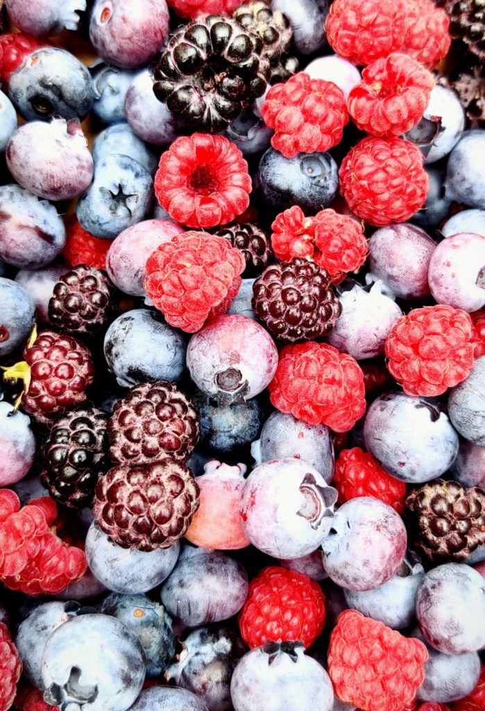 healthy carb sources berries