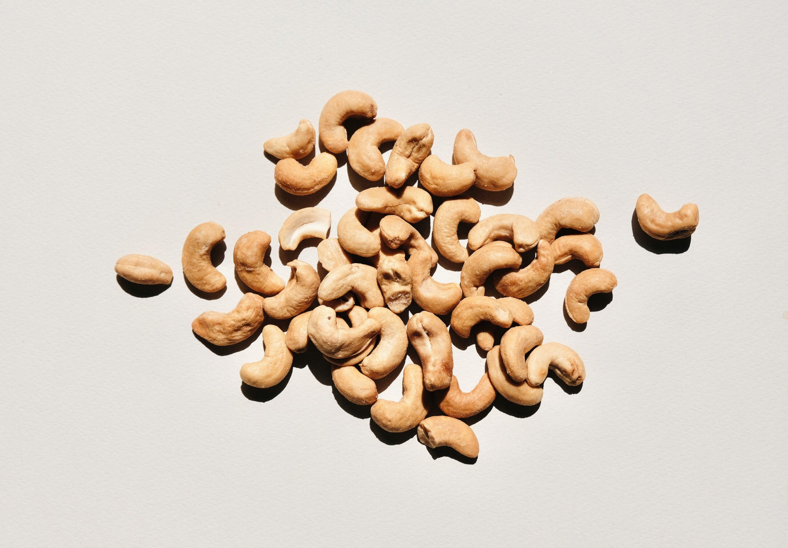 nuts cashews